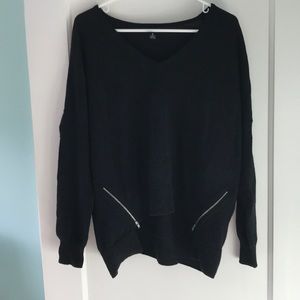 Aqua Black 100% Cashmere Sweater, Never worn